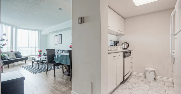3309-38 Elm Street, Toronto, ON, M5G 2K5 - 4