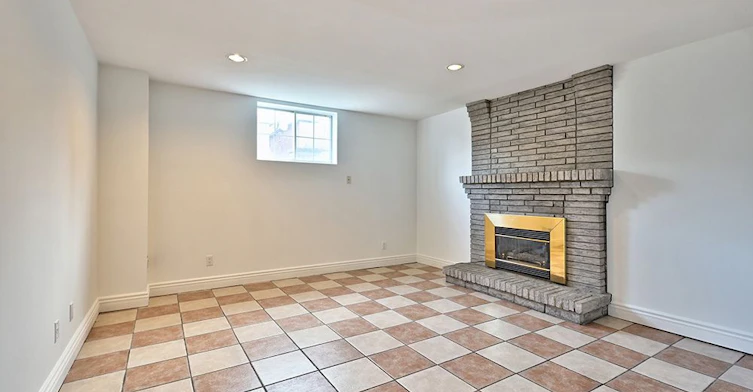 Lower-298 Mckee Avenue, Toronto, ON, M2N 4E3 - 6