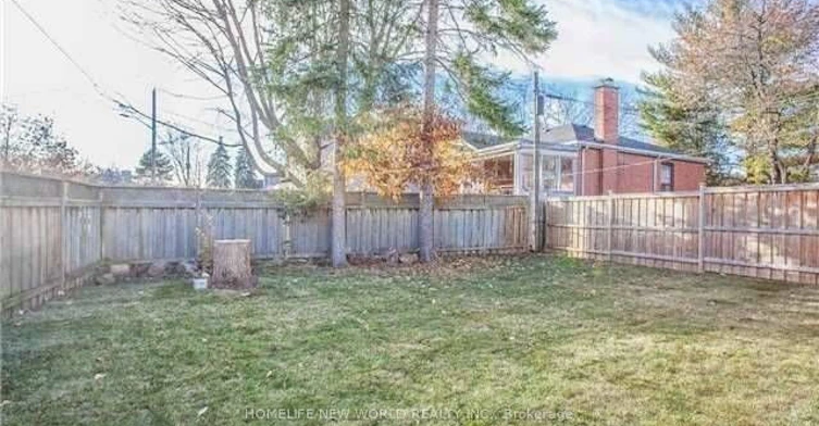 Lower-298 Mckee Avenue, Toronto, ON, M2N 4E3 - 10