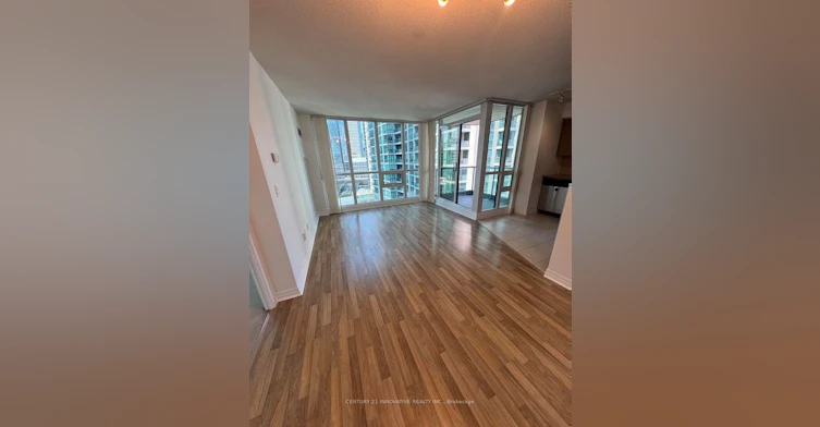 1602-12 Yonge Street, Toronto, ON, M5E 1Z9 - 2