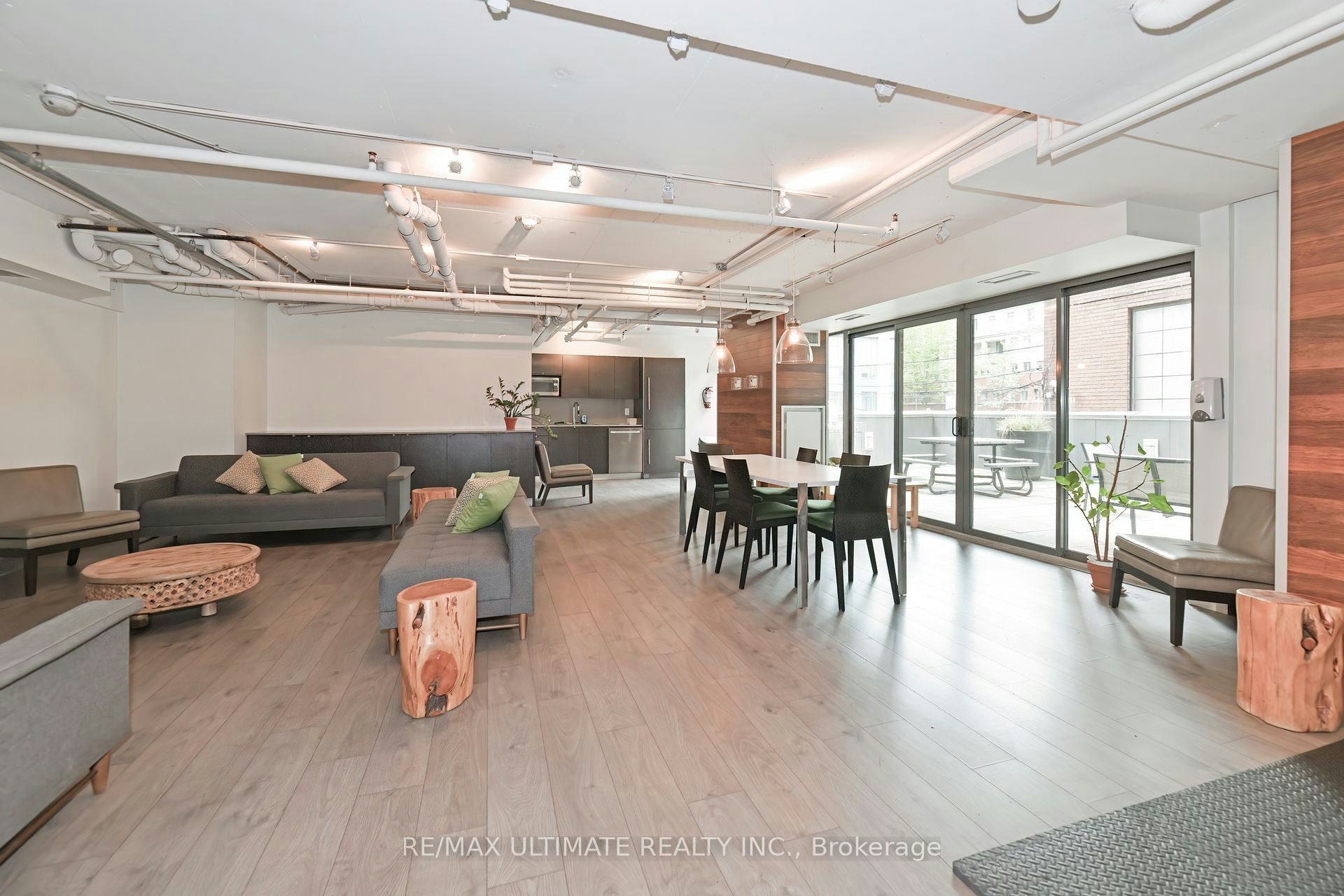 701-32 Camden Street, Toronto, ON, M5V 0G4 - 16