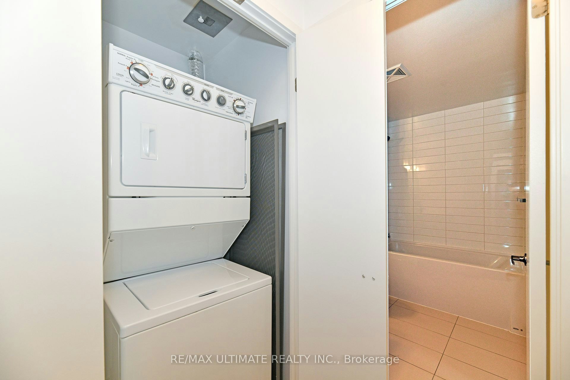 701-32 Camden Street, Toronto, ON, M5V 0G4 - 13