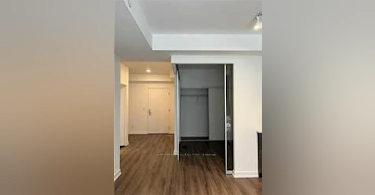 1106-20 Edward Street, Toronto, ON, M5G 0C5 - 6