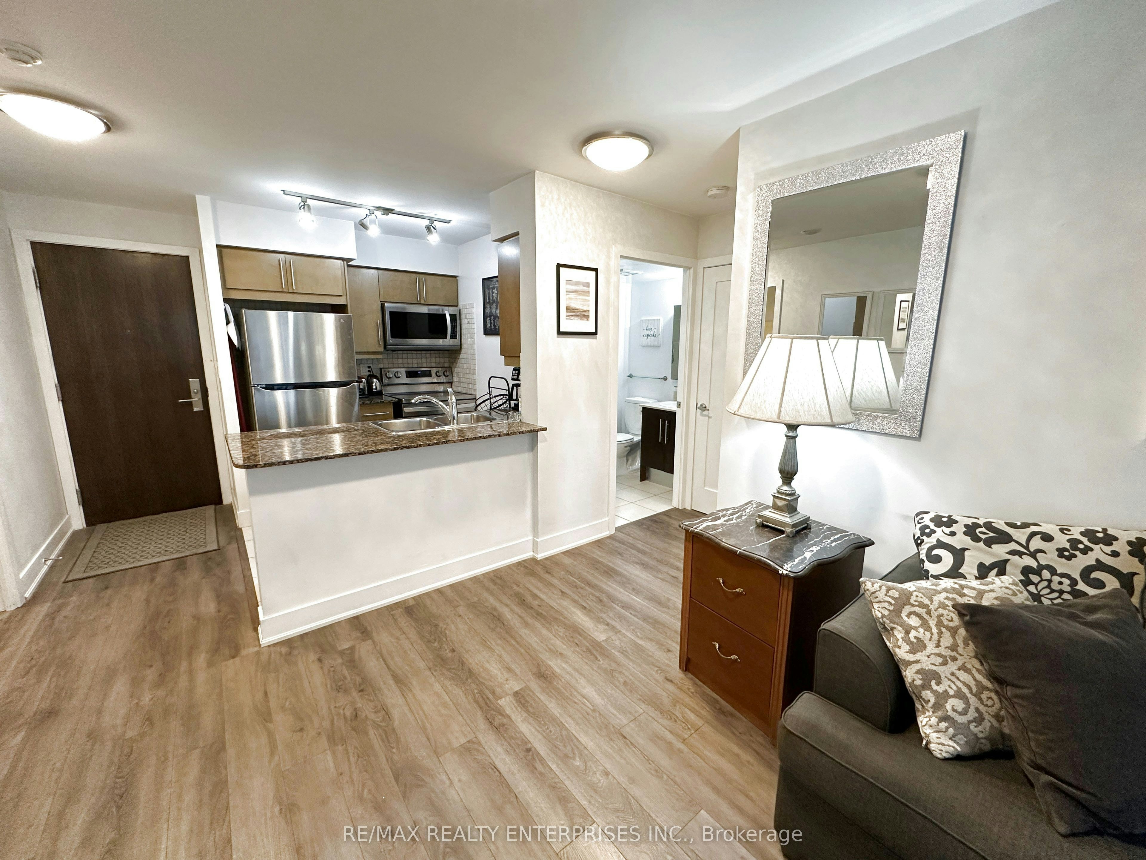517-20 Blue Jays Way, Toronto, ON, M5V 3W6 - 17