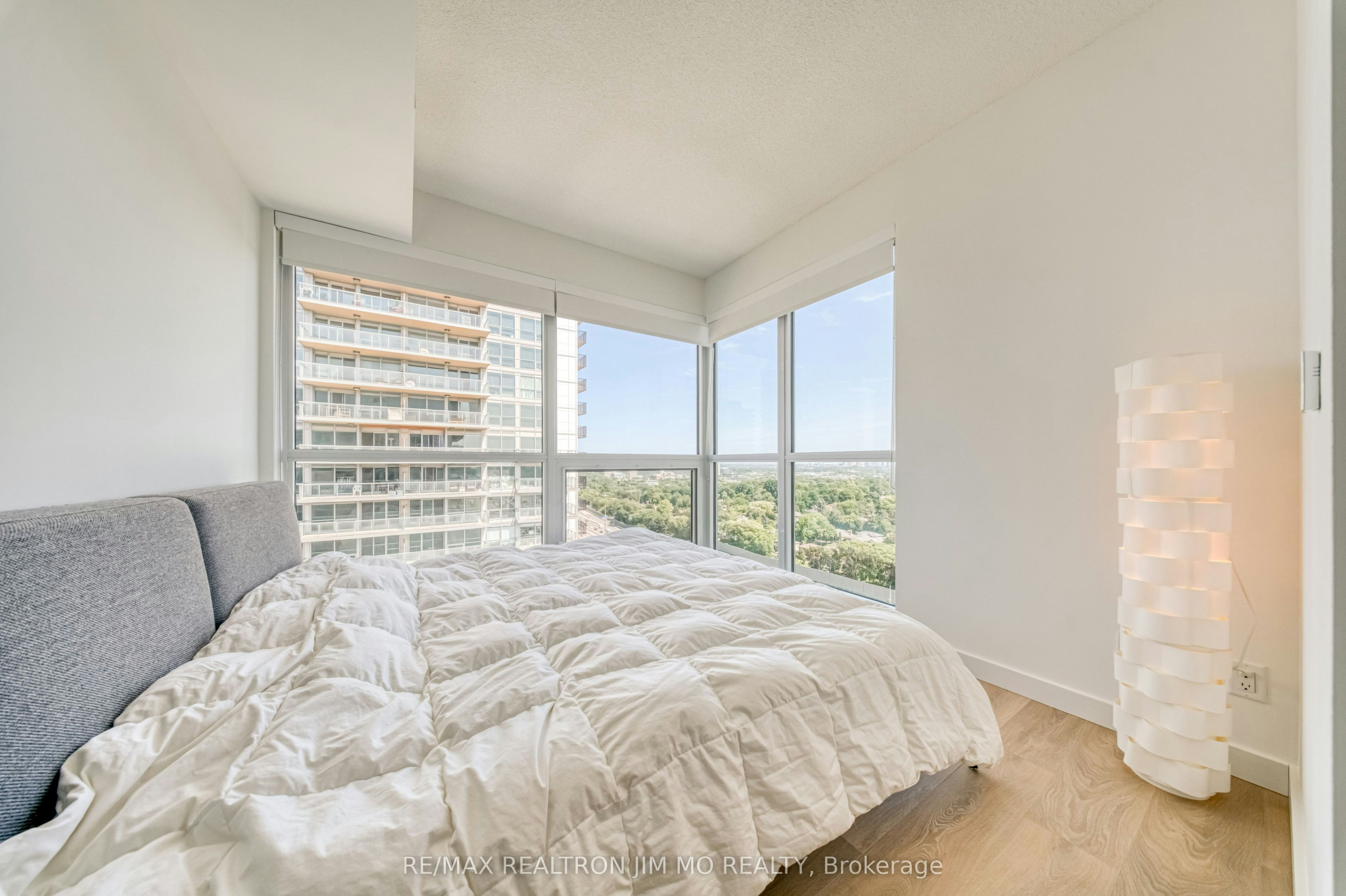 2002-25 Mcmahon Drive, Toronto, ON, M2K 0J2 - 16