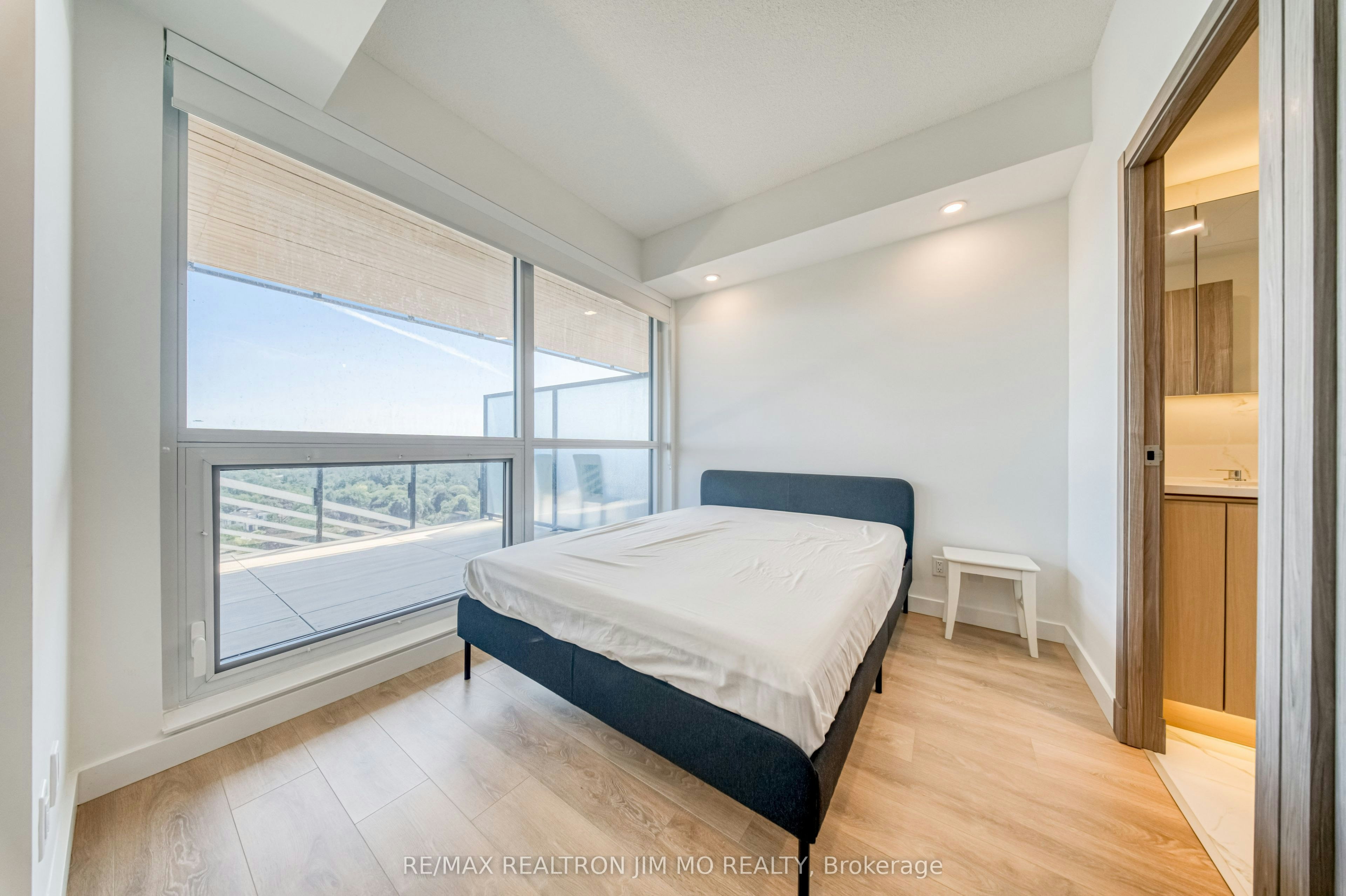 2002-25 Mcmahon Drive, Toronto, ON, M2K 0J2 - 19