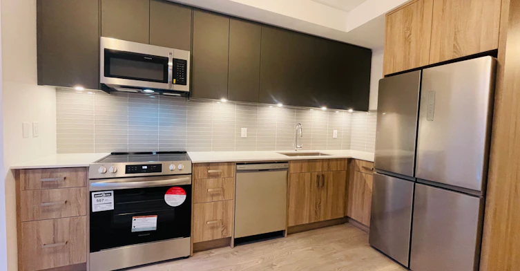 68 Turtle Island Road, Toronto, ON, M6A 0G2 - 2
