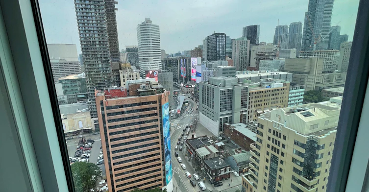 2501-252 Church St Street, Toronto, ON, M5B 0E6 - 8