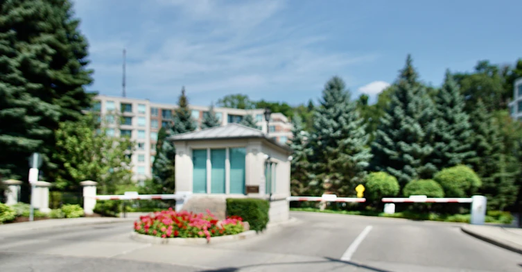 115-28 William Carson Crescent, Toronto, ON, M2P 2H1 - 2