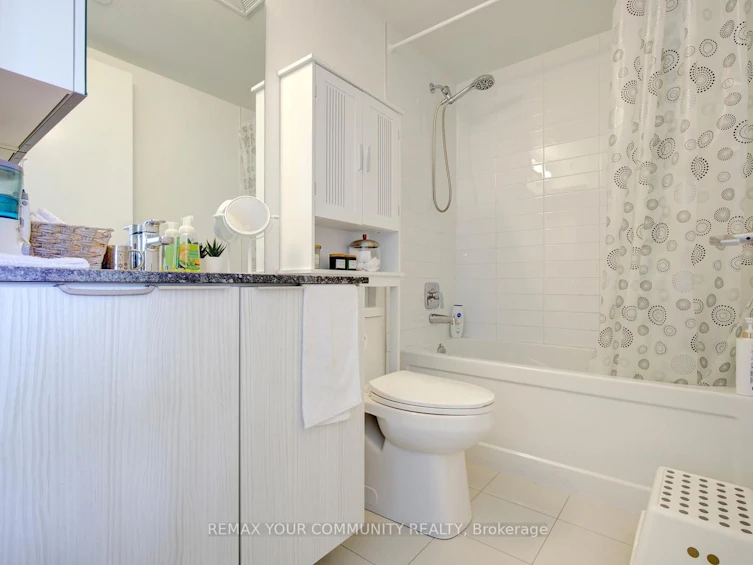 618-158 Front Street E, Toronto, ON, M5A 0K9 - 25