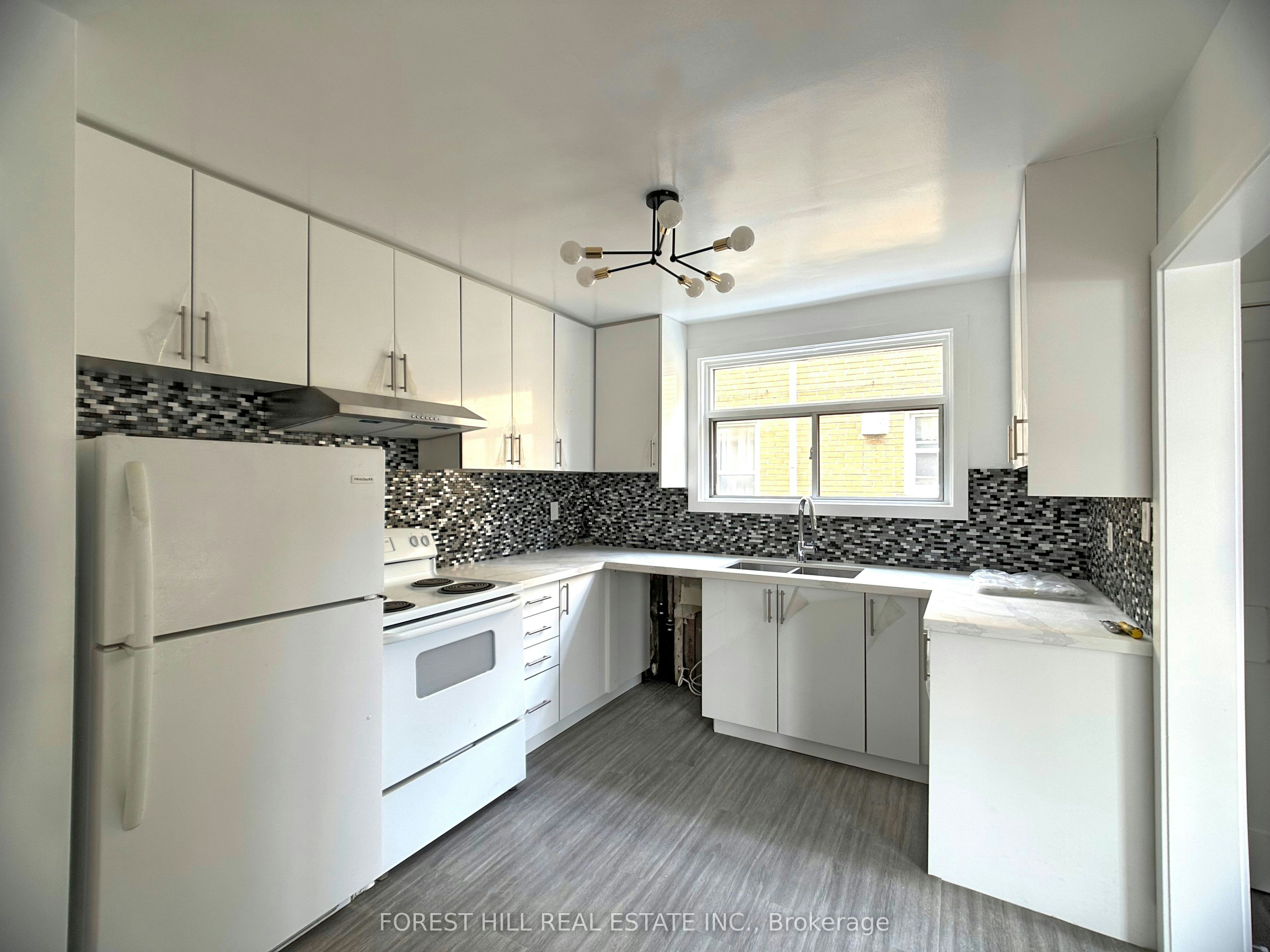#2-443 Wilson Avenue, Toronto, ON, M3H 1T5 - 8