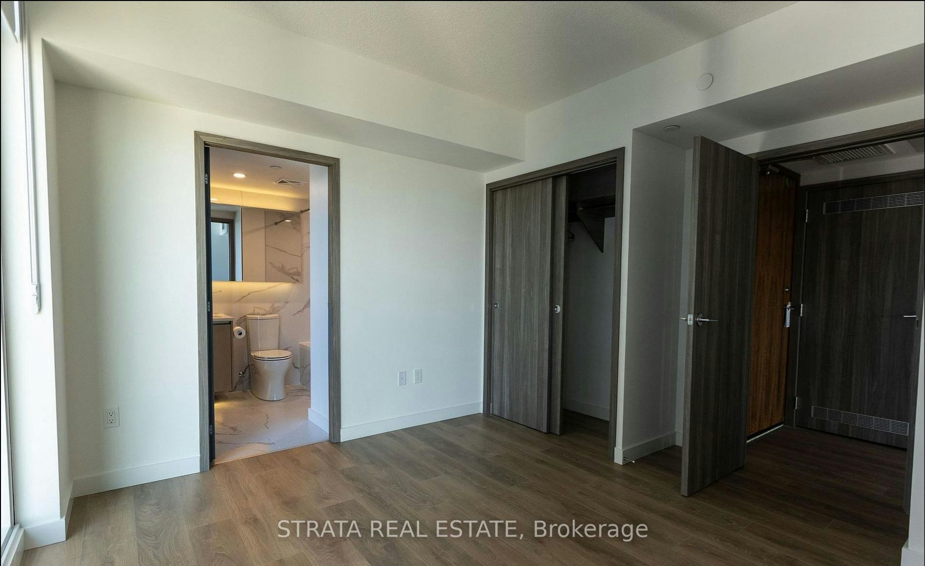 5705-3 Concord Cityplace Way, Toronto, ON, M5V 0X4 - 14
