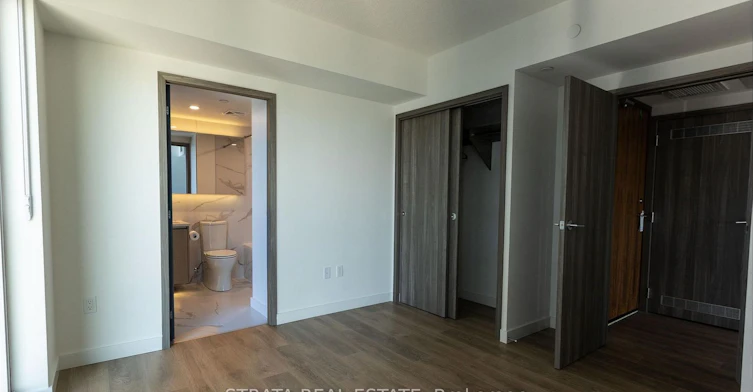 5705-3 Concord Cityplace Way, Toronto, ON, M5V 0X4 - 14