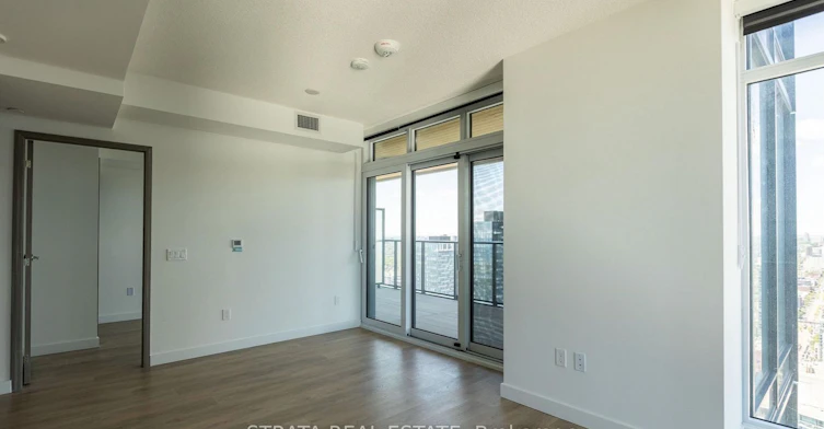 5705-3 Concord Cityplace Way, Toronto, ON, M5V 0X4 - 4