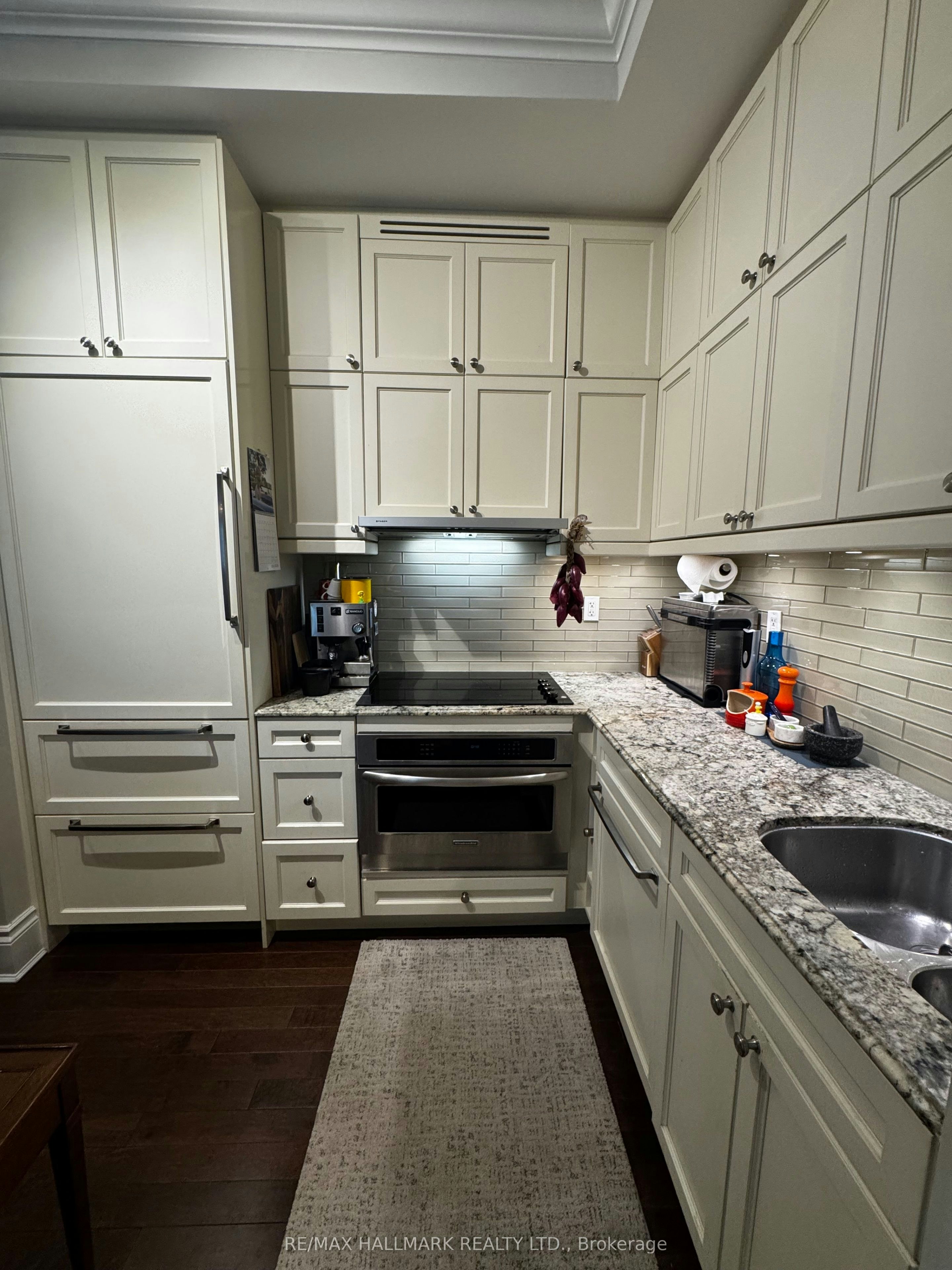 513-22 Leader Lane, Toronto, ON, M5E 0B2 - 18