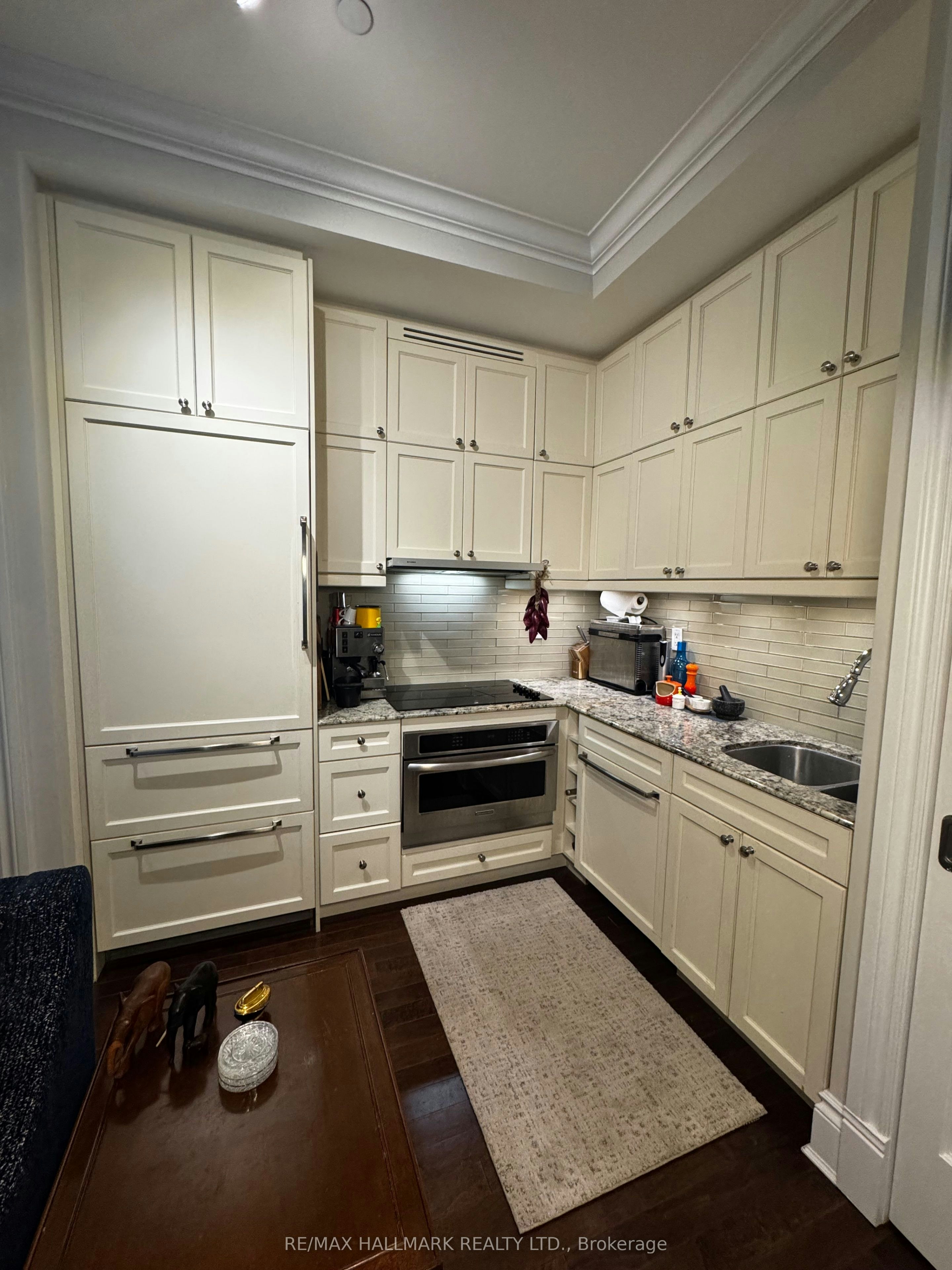 513-22 Leader Lane, Toronto, ON, M5E 0B2 - 17