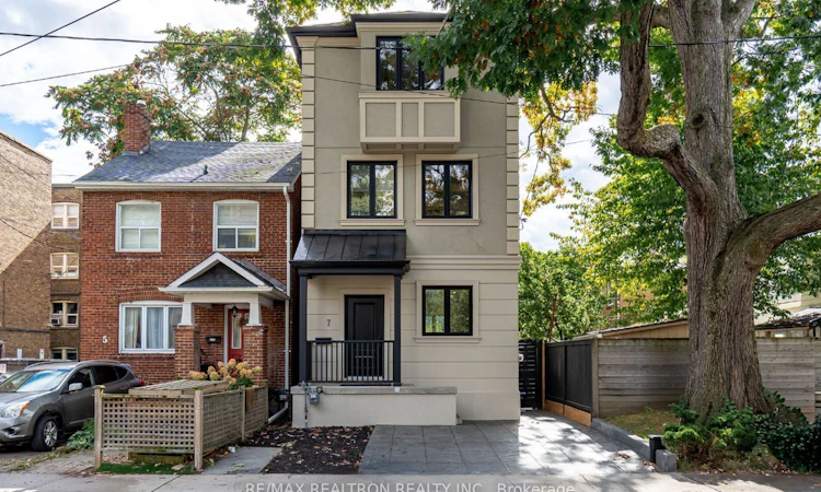 7 Louise Avenue