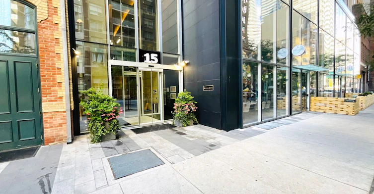 511-15 Grenville Street, Toronto, ON, M4Y 0B9