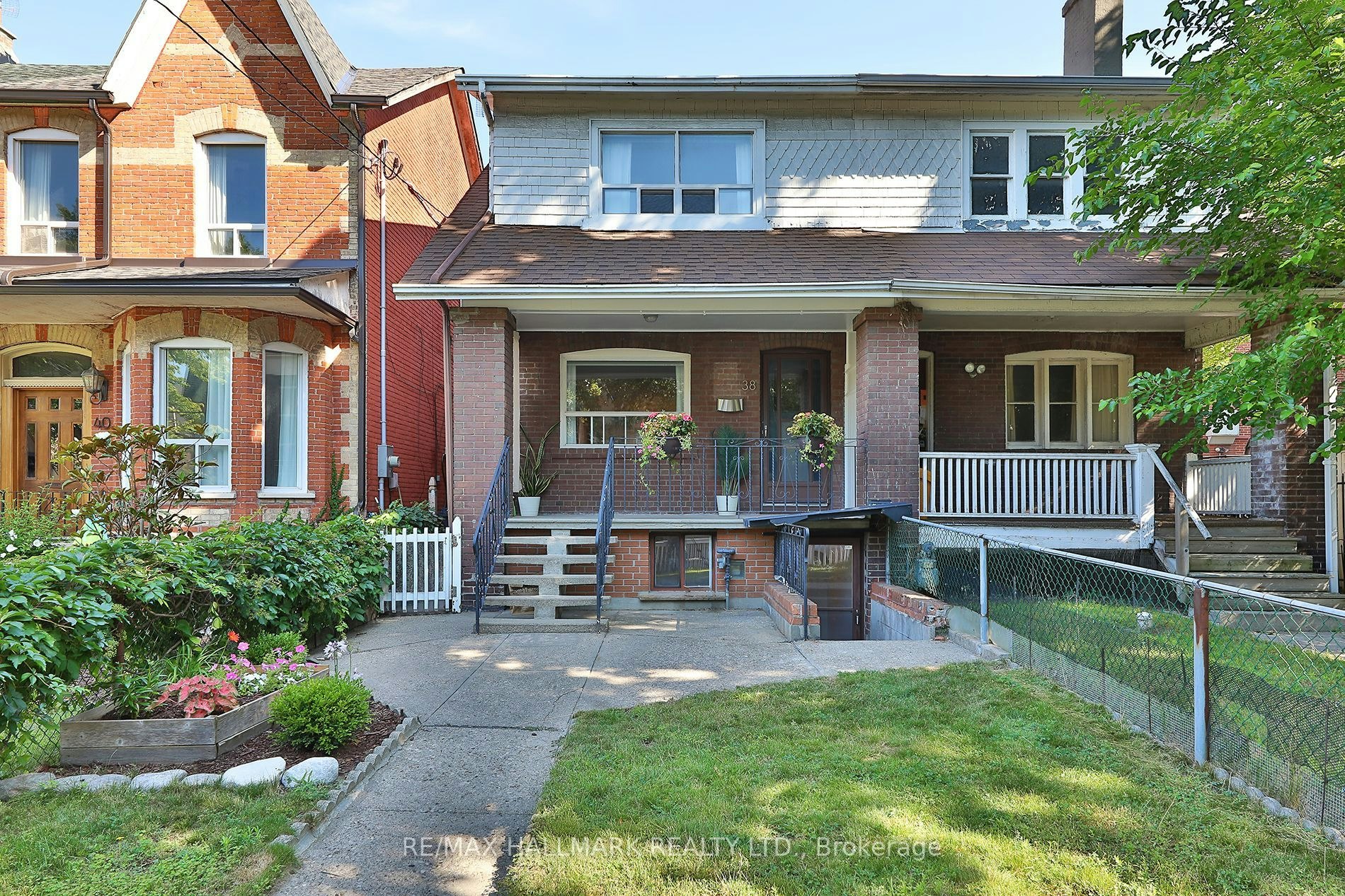 38 Halton Street, Toronto, ON, M6J 1R3