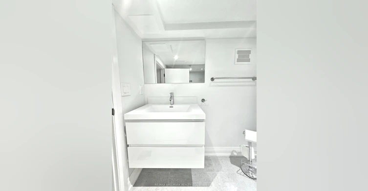 38 Halton Street, Toronto, ON, M6J 1R3 - 14
