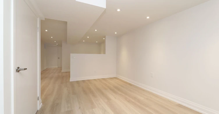 38 Halton Street, Toronto, ON, M6J 1R3 - 12