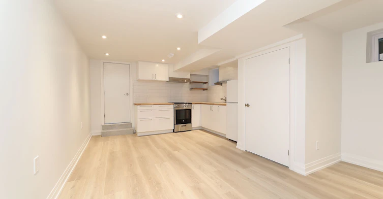 38 Halton Street, Toronto, ON, M6J 1R3 - 7