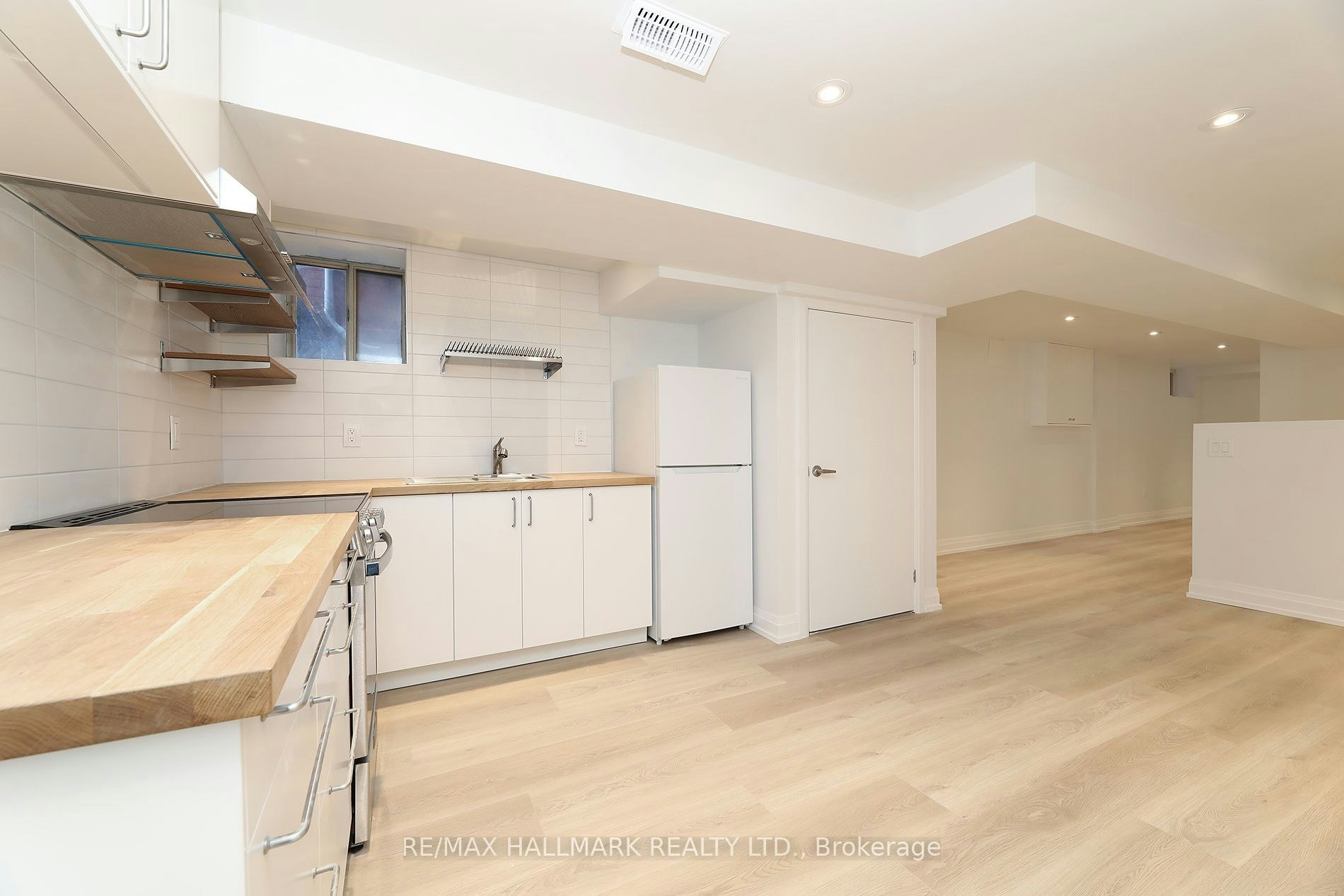 38 Halton Street, Toronto, ON, M6J 1R3 - 3