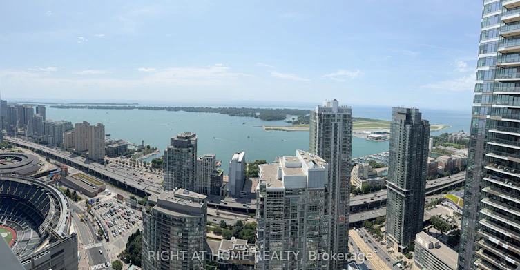 5606-1 Concord Cityplace Way, Toronto, ON, M5V 0X3 - 21