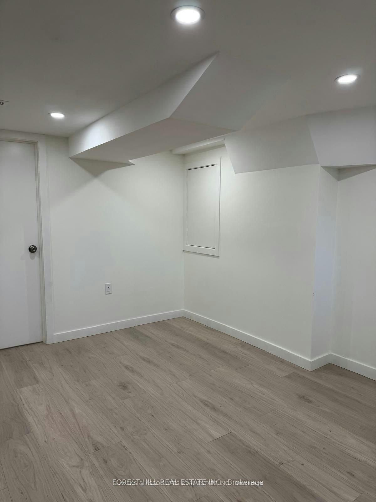 Bsmt-1222 Shaw Street, Toronto, ON, M6G 3N6 - 12