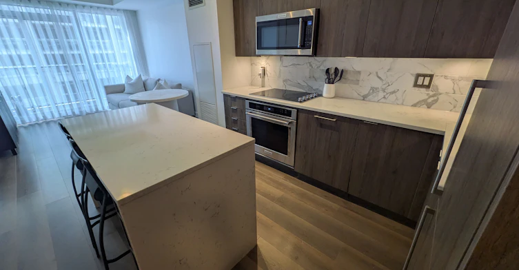 628-38 Iannuzzi Street, Toronto, ON, M5V 0E8 - 3