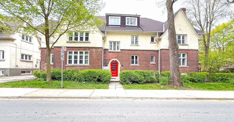 B-42 Glencairn Avenue, Toronto, ON, M4R 1M5