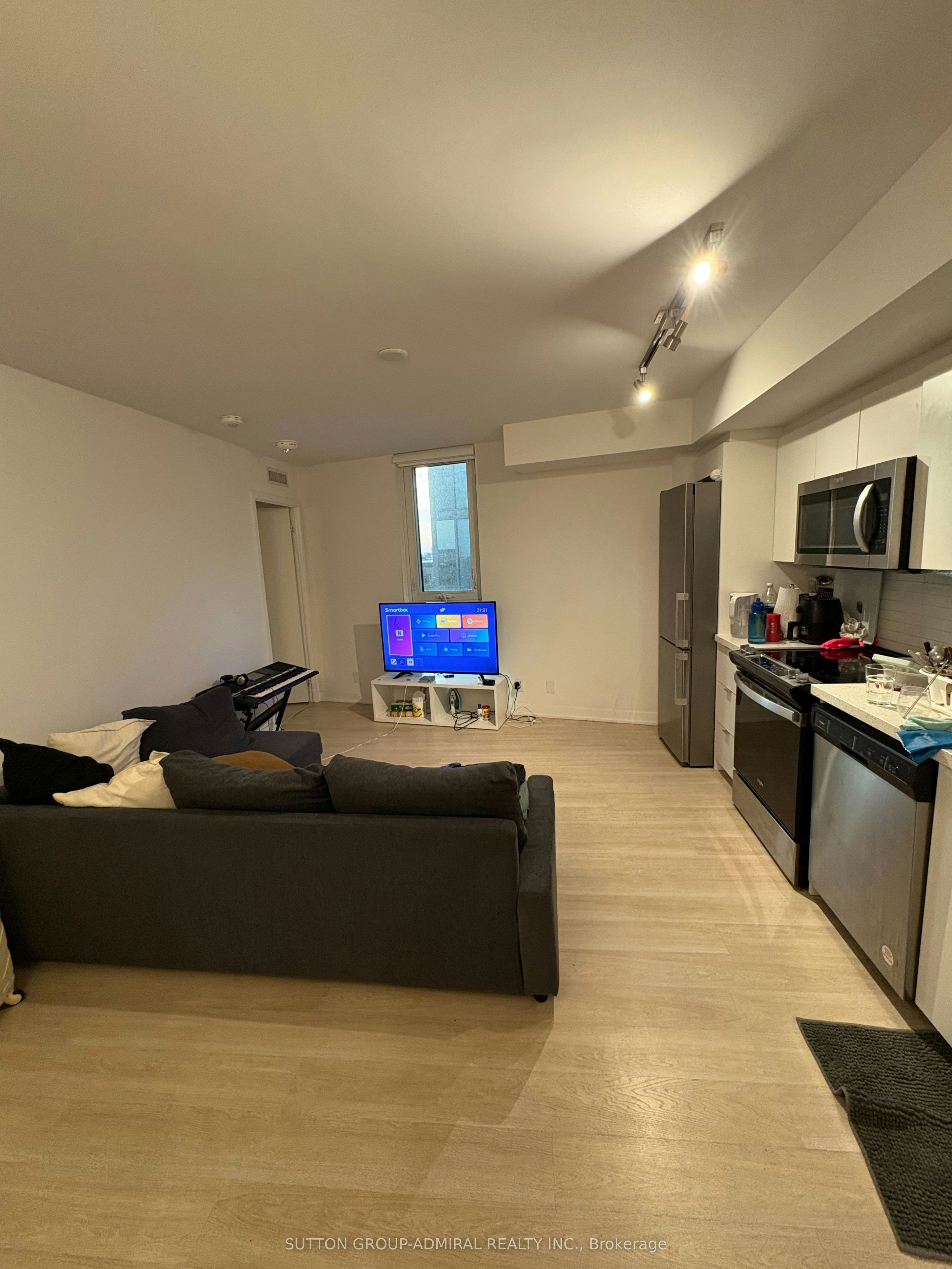 423-30 Tretti Way, Toronto, ON, M3H 0E3 - 2