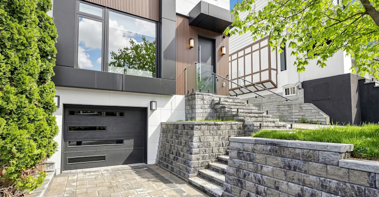 127 Banff Road, Toronto, ON, M4P 2P6 - 2