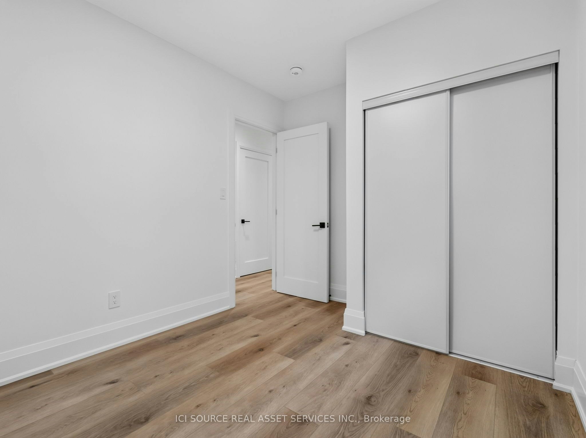Unit 5-28 Norcross Road, Toronto, ON, M3H 2R4 - 21