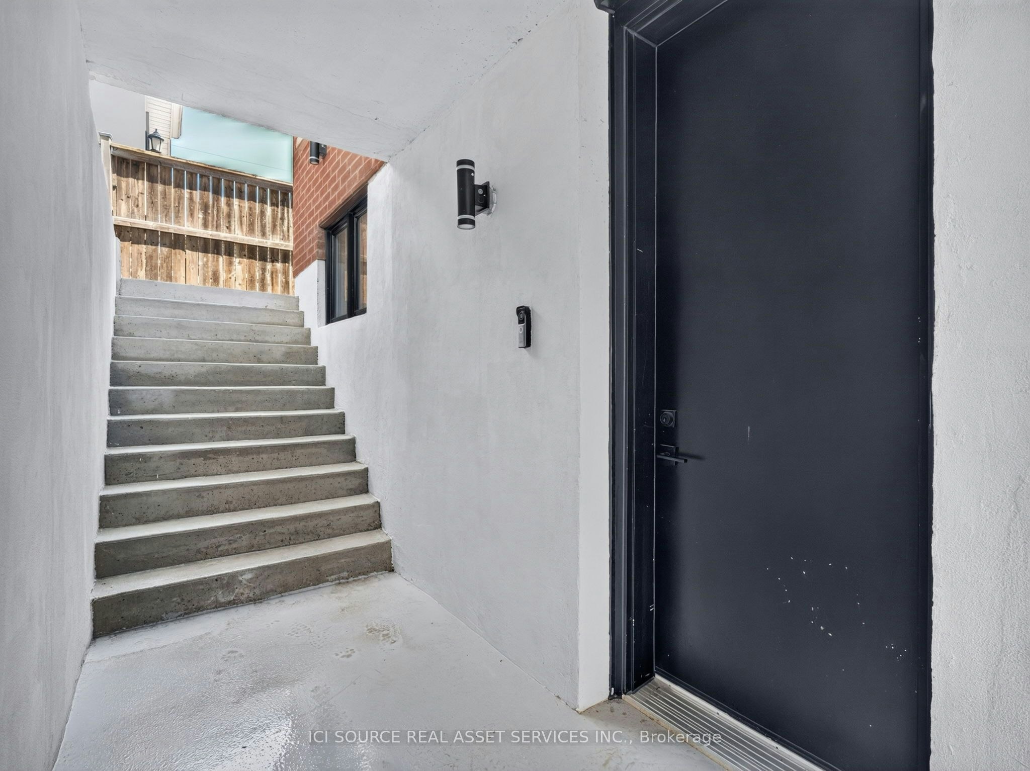 Unit 5-28 Norcross Road, Toronto, ON, M3H 2R4 - 29
