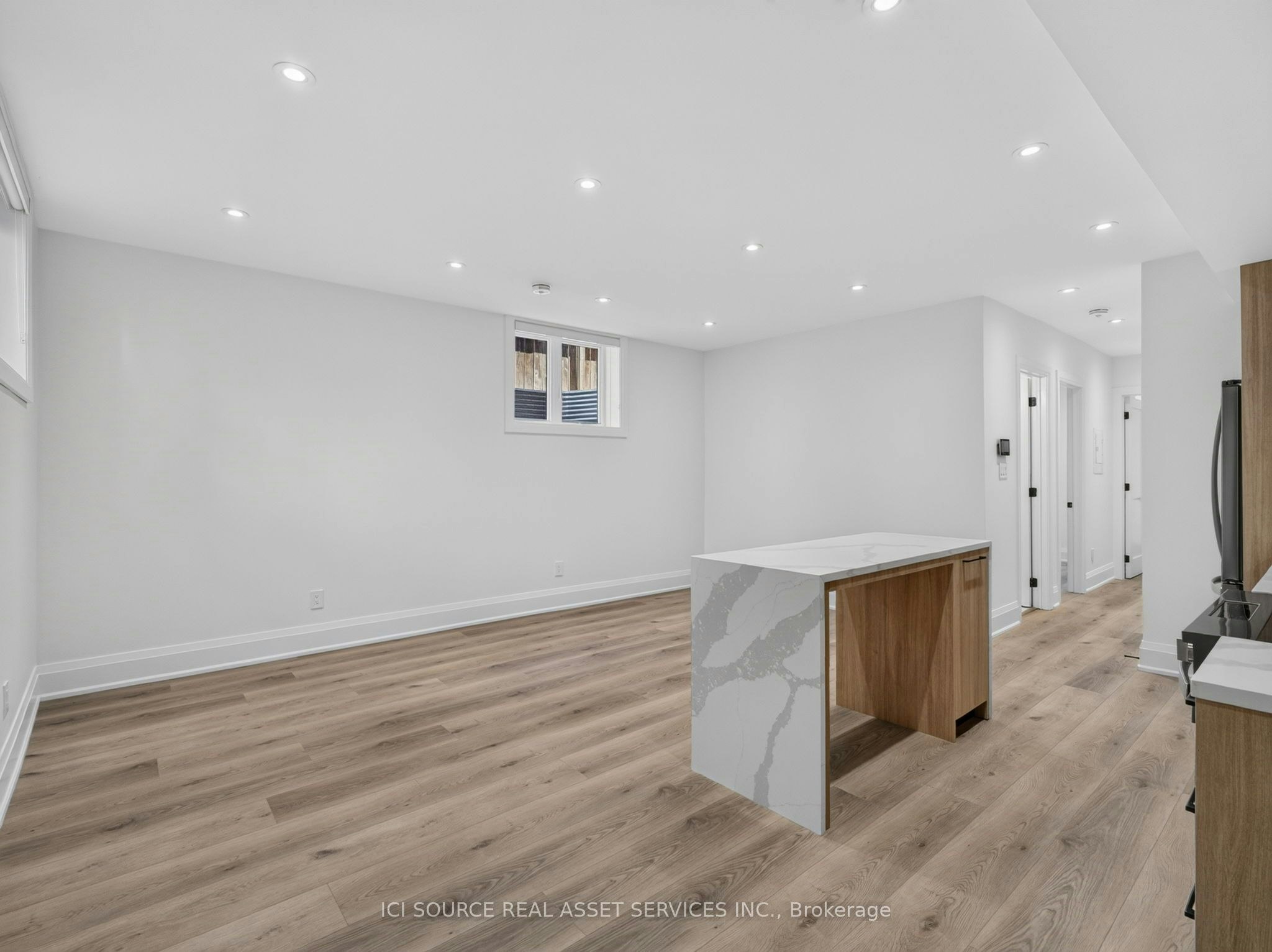 Unit 5-28 Norcross Road, Toronto, ON, M3H 2R4 - 5