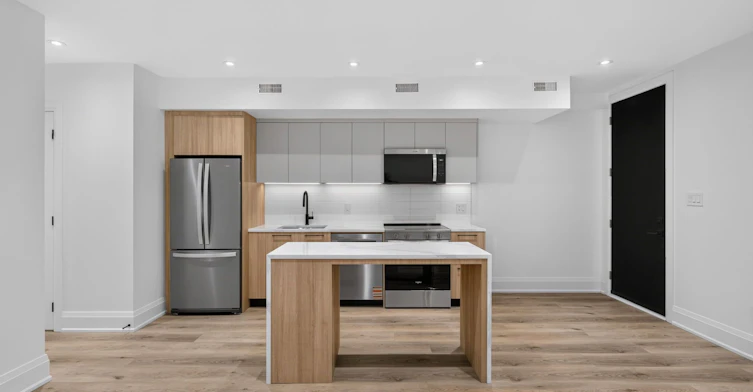 Unit 5-28 Norcross Road, Toronto, ON, M3H 2R4 - 4