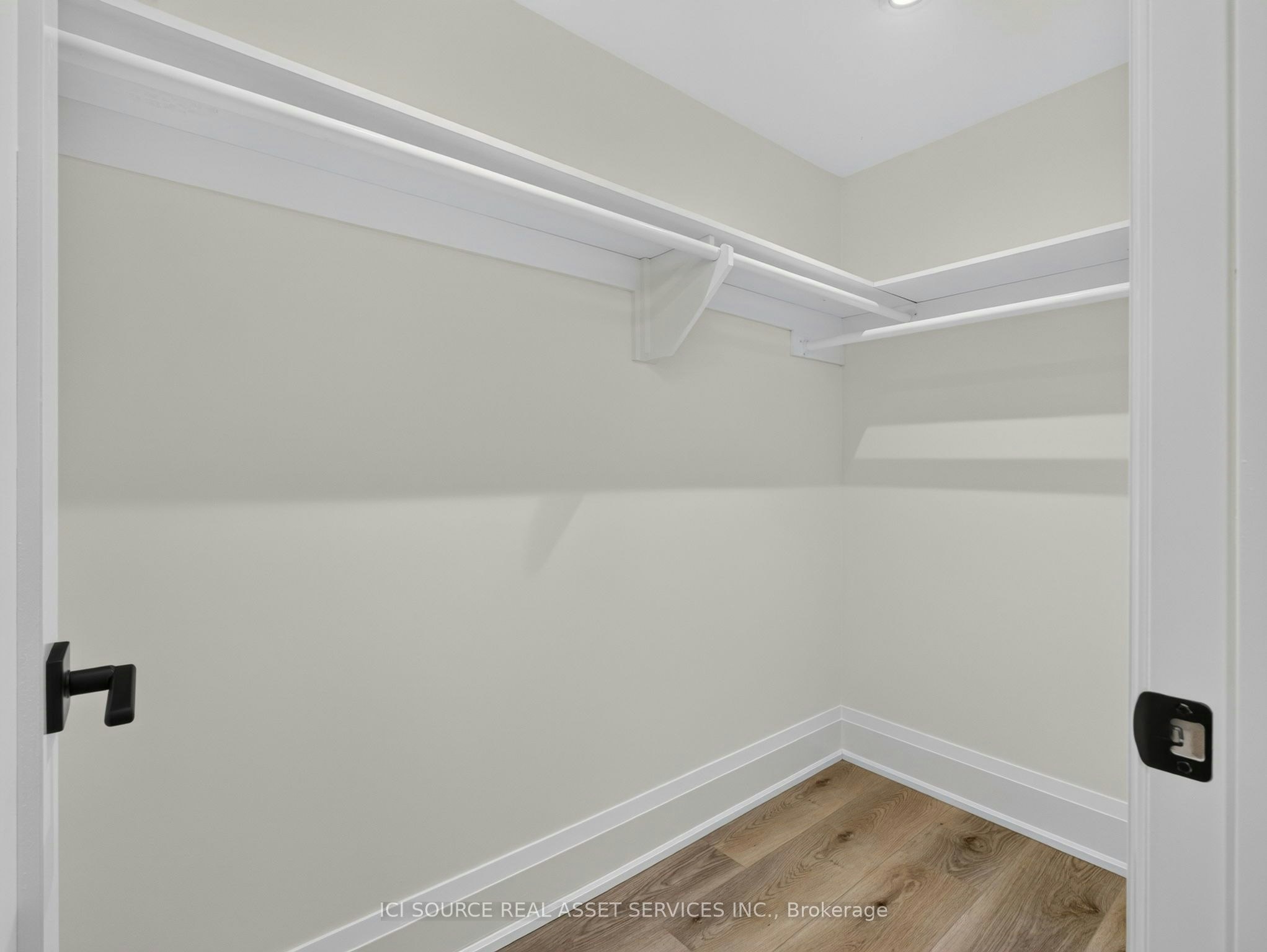 Unit 5-28 Norcross Road, Toronto, ON, M3H 2R4 - 18