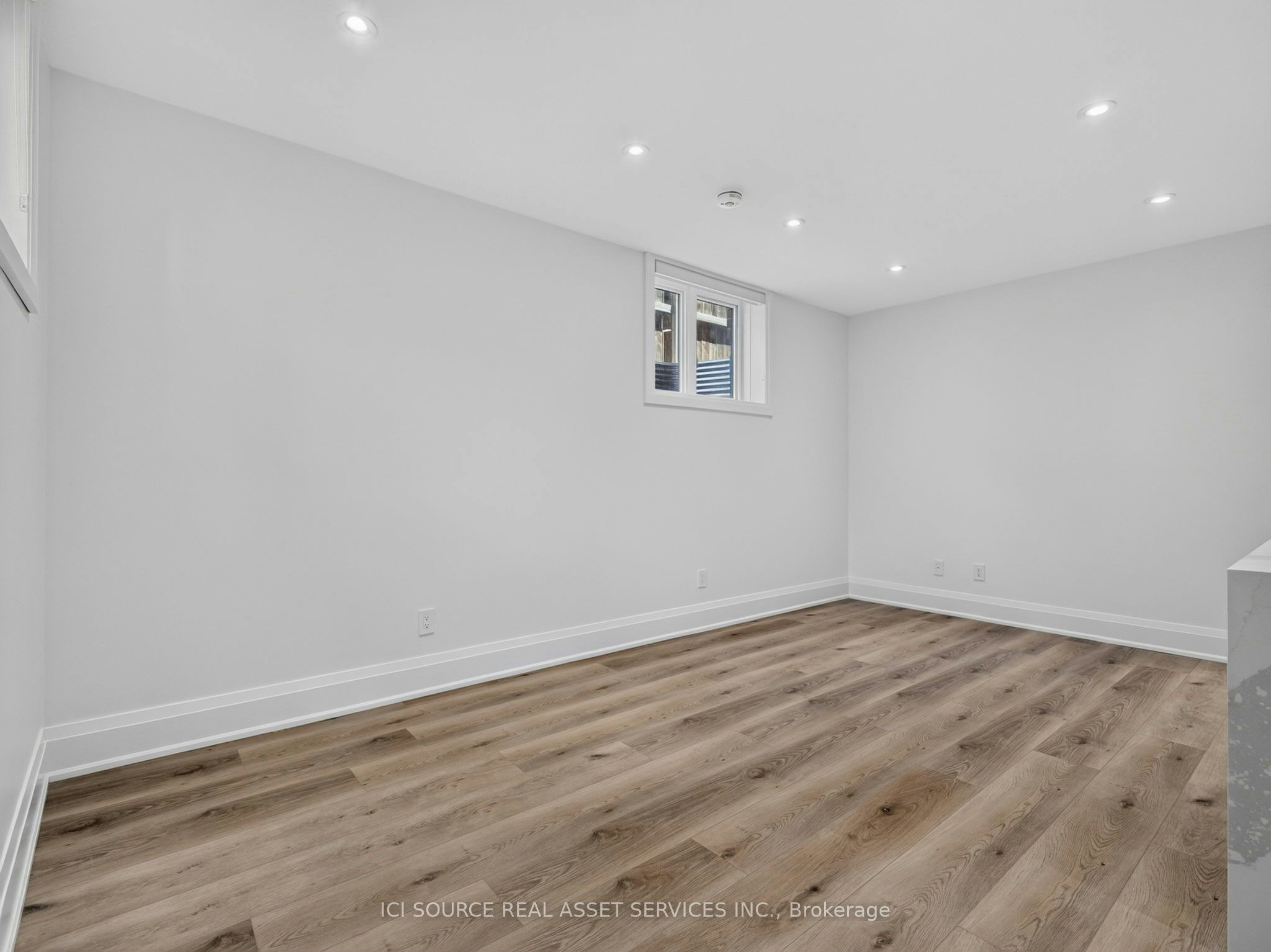 Unit 5-28 Norcross Road, Toronto, ON, M3H 2R4 - 11
