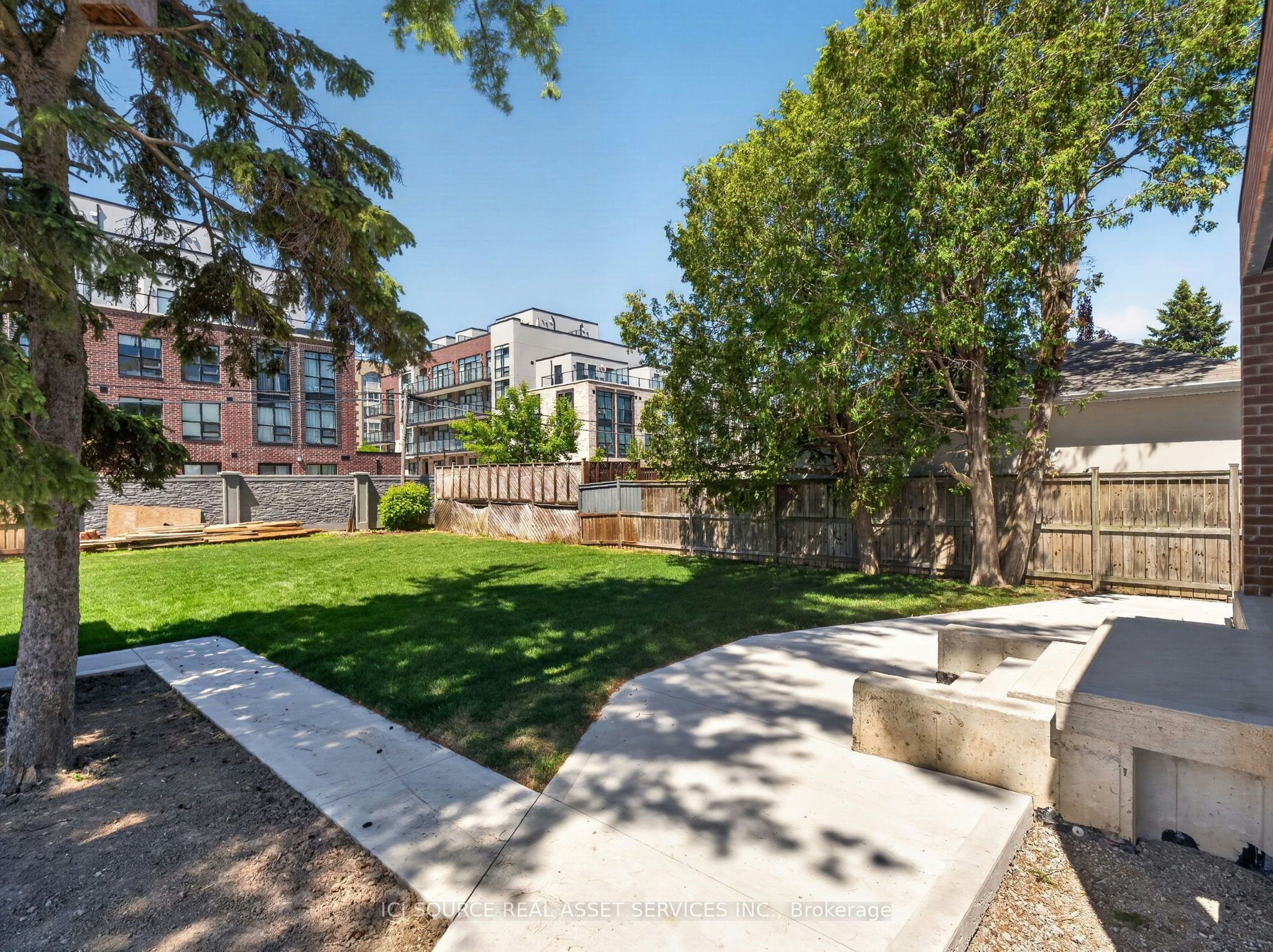 Unit 5-28 Norcross Road, Toronto, ON, M3H 2R4 - 27