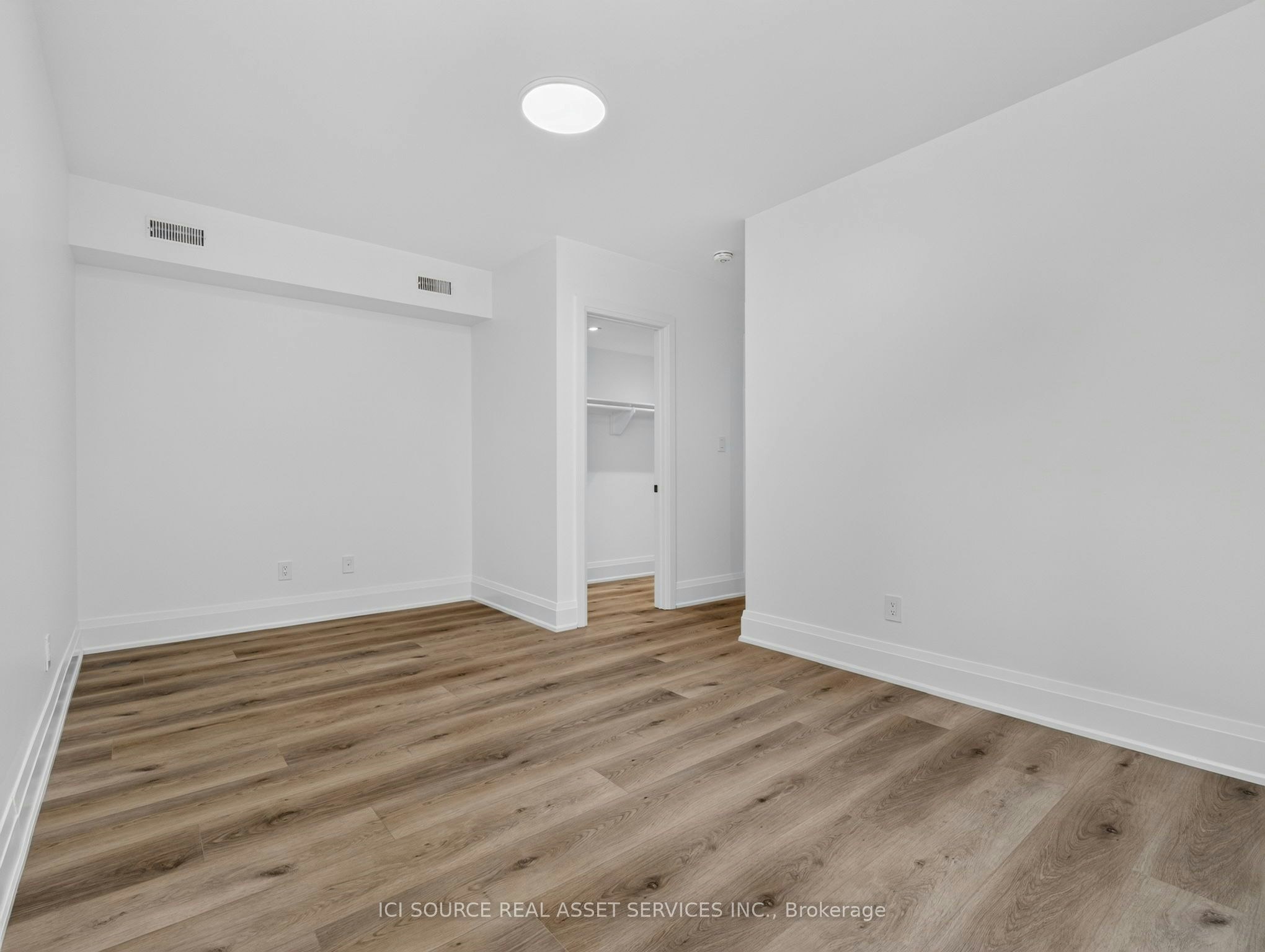 Unit 5-28 Norcross Road, Toronto, ON, M3H 2R4 - 16