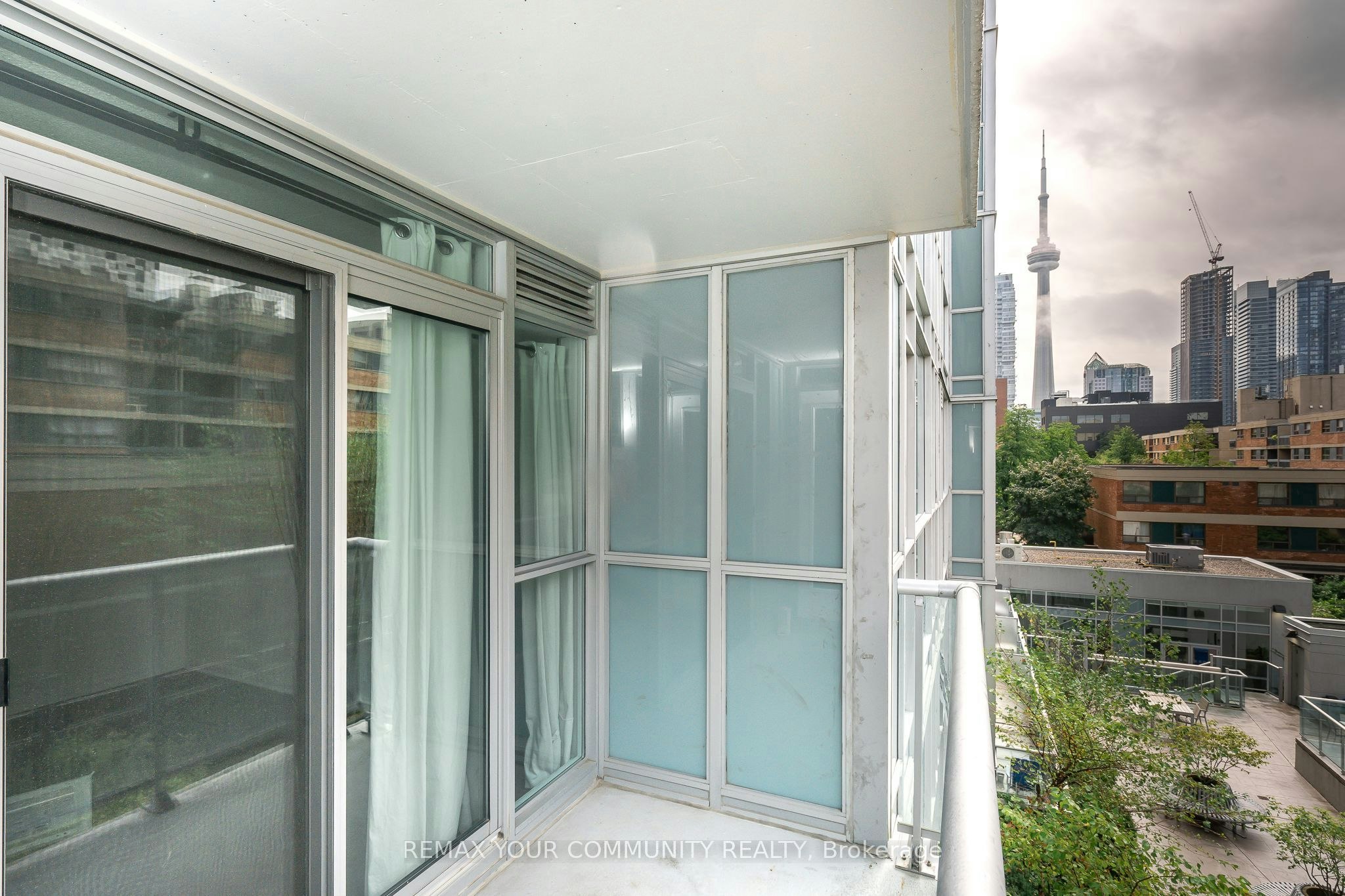 501-96 St Patrick Street, Toronto, ON, M5T 1V2 - 10