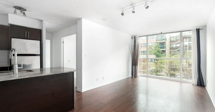 501-96 St Patrick Street, Toronto, ON, M5T 1V2 - 3