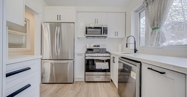 73 Berkinshaw Crescent, Toronto, ON, M3B 2T1 - 7