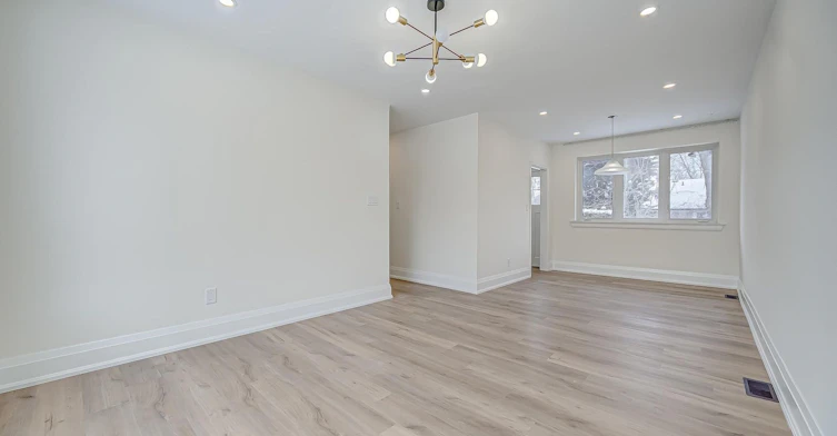 73 Berkinshaw Crescent, Toronto, ON, M3B 2T1 - 4