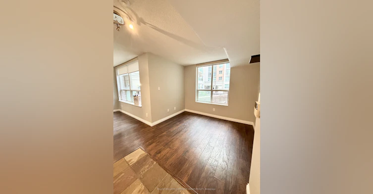 201-323 Richmond Street, Toronto, ON, M5A 4R3 - 4