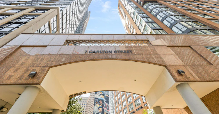 1813-7 Carlton Street, Toronto, ON, M5B 2M3 - 2