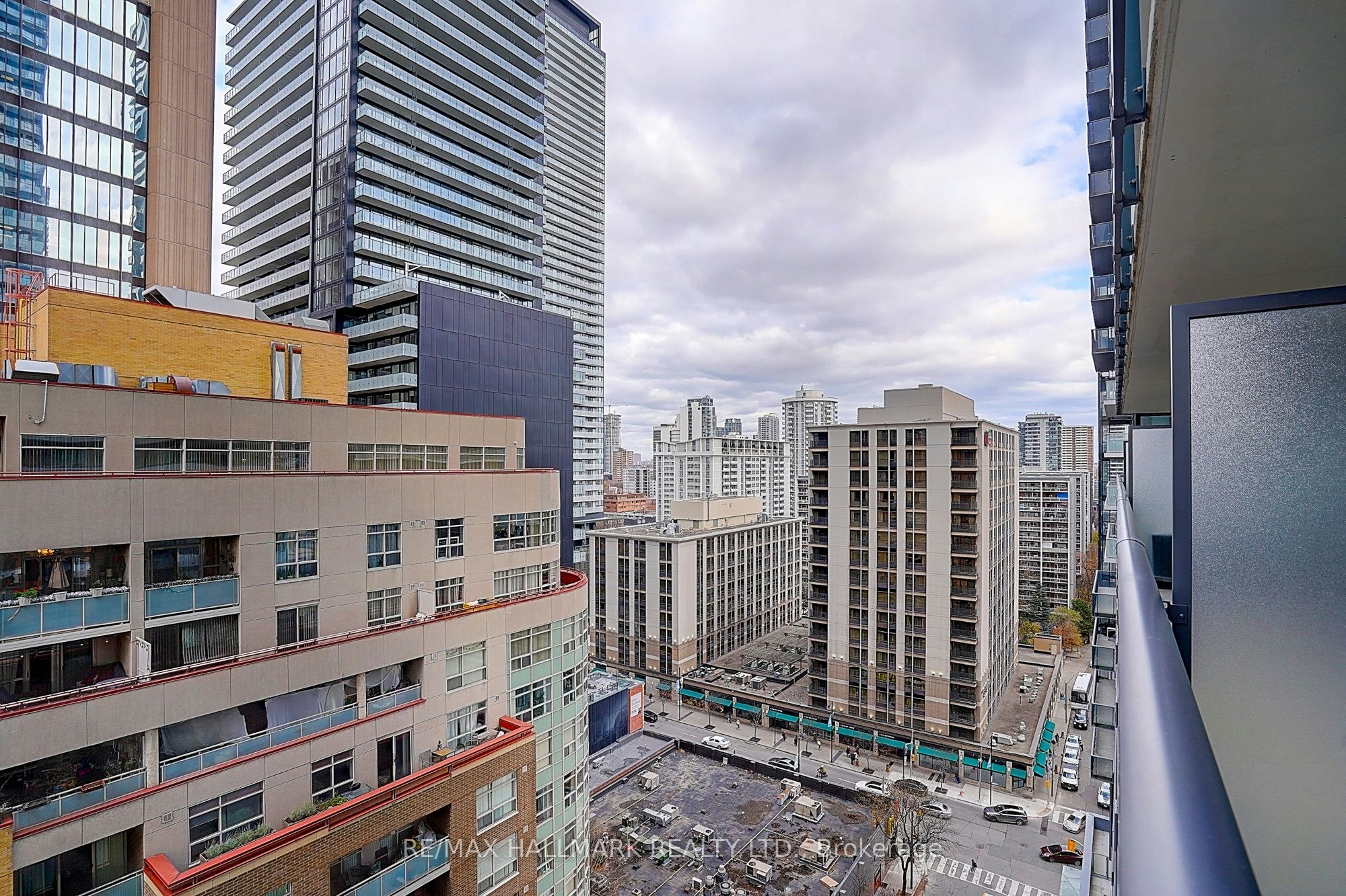 1406-15 Grenville Street, Toronto, ON, M4Y 0B9 - 39