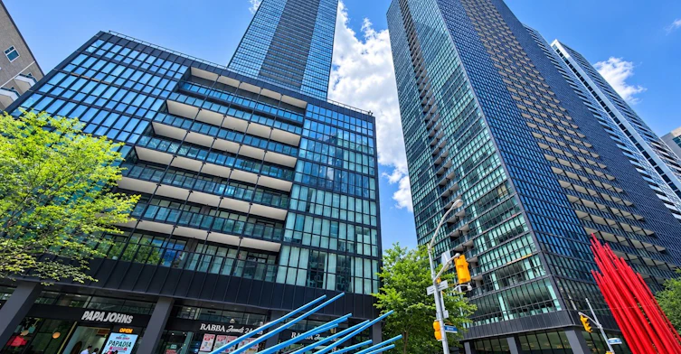 301-101 Charles Street E, Toronto, ON, M4Y 0A9