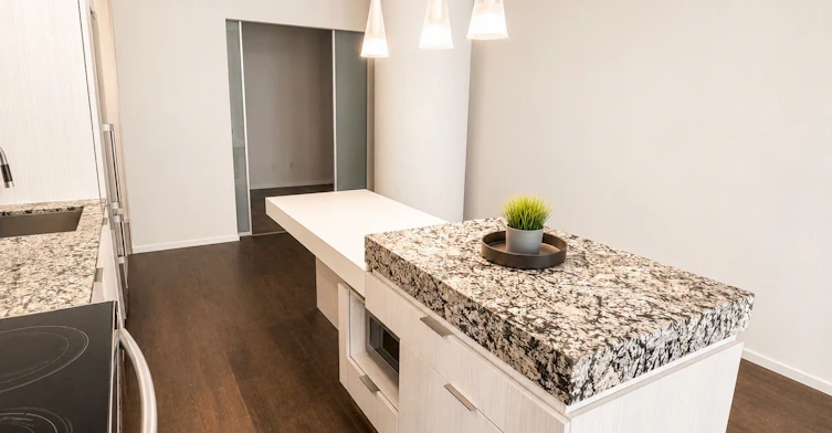 301-101 Charles Street E, Toronto, ON, M4Y 0A9 - 6